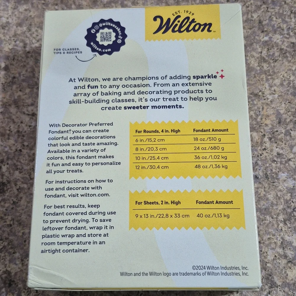 Wilton White Vanilla Decorating Fondant. Naturally Flavored.